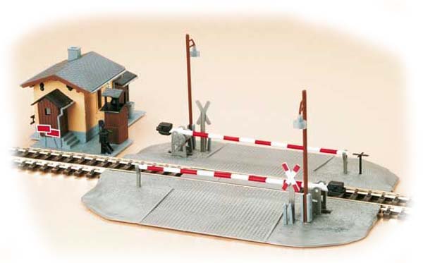 Auhagen 11345: Level crossing and keeper’s house