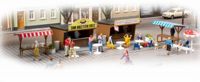 Auhagen 11352: Snack stand and market stalls