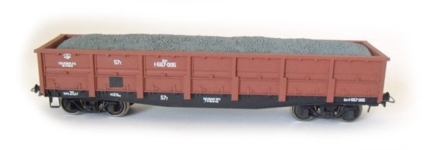 Bergs 00954: Полувагон 57 тонн на базе платформы Nr 1-667-005 с щебенкой