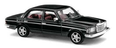 Busch 46872: MB W 123 Limo must