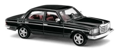 Busch 46872: MB W 123 Limo black