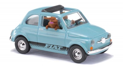 Busch 48735: Fiat 500 with driver and dog