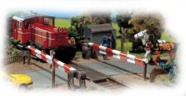 Faller 120173: Guarded level crossing