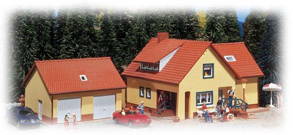 Faller 131276: Дом с гаражем