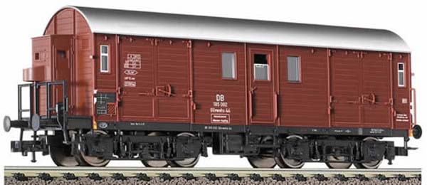 Fleischmann 5395: 4-axled horse transporter car Typ GGvwehs 'Dresden'