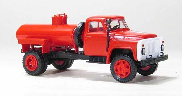 Miniaturmodelle 036395: GАZ-52-01 Tsisternauto, punane