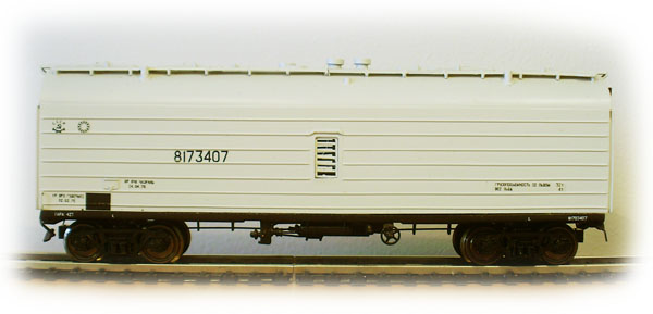 Modela 87001-11: Refrigerated car Type EKW-4