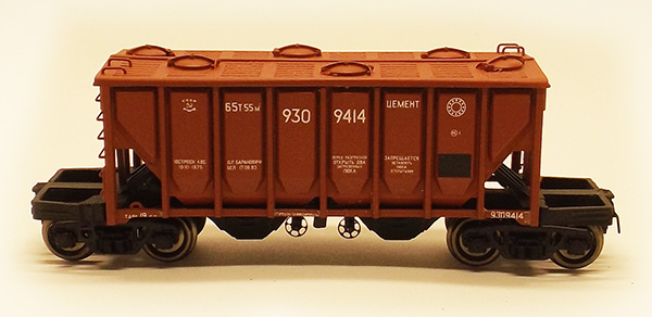 Modela 87034-11: Cement hopper car Typ 11-715