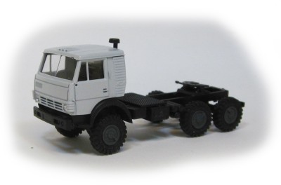 UkrAuto 120015: Kamaz 5320 rigid tractor