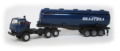 UkrAuto 120040: Kamaz 5320 Baltica tanker