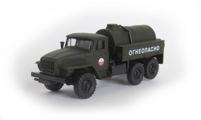 UkrAuto 220005: URAL tanktruck