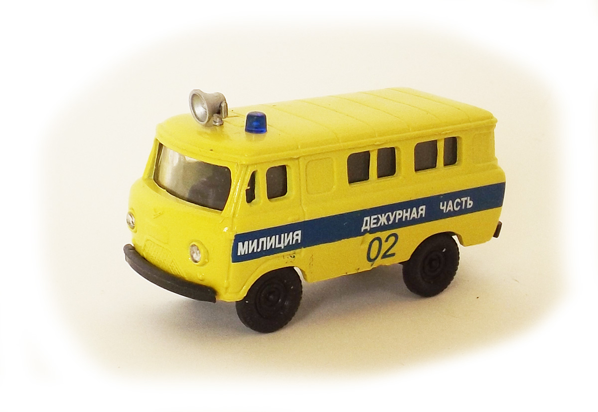 UkrAuto 240001: UAZ 452 Police