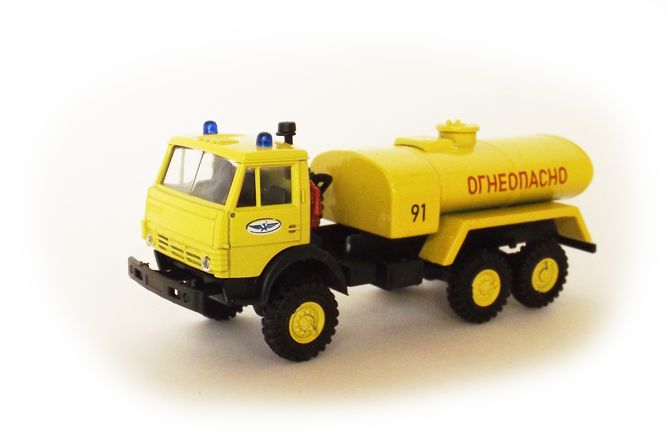 UkrAuto 300123: Kamaz 5320 tanktruck Aeroflot