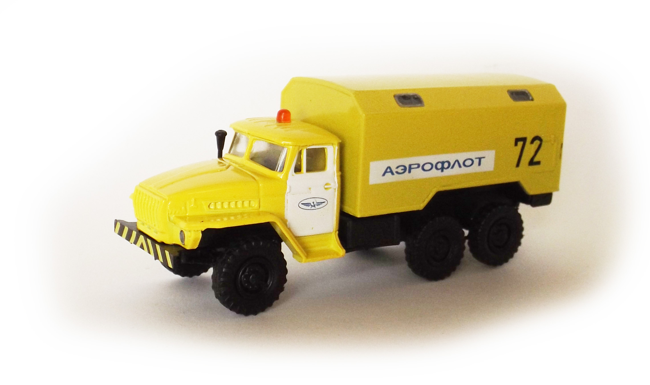 UkrAuto 300228: Ural truck with box Aeroflot